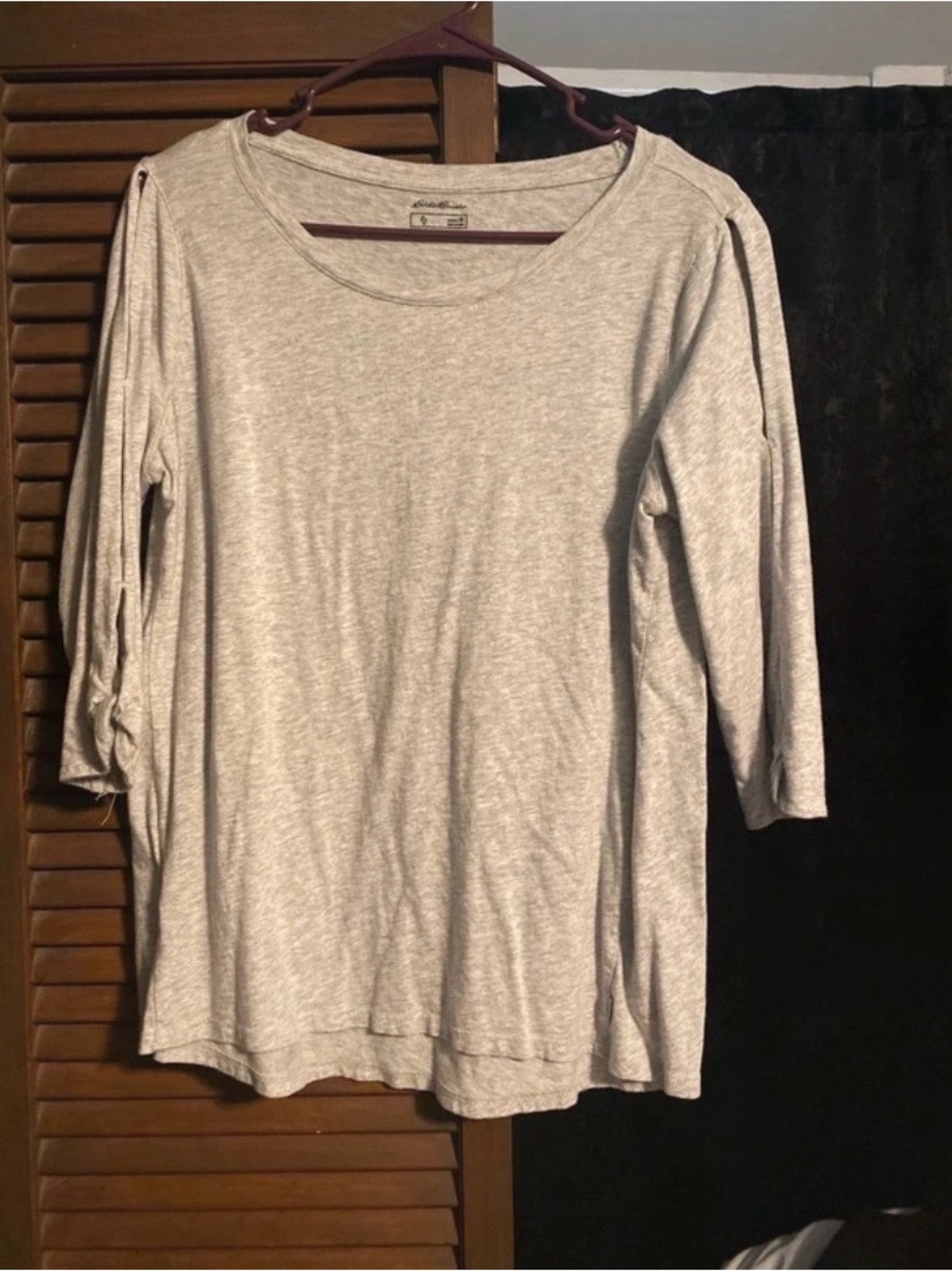 Light Gray Women’s Scoop Neck 3/4 Sleeve Top